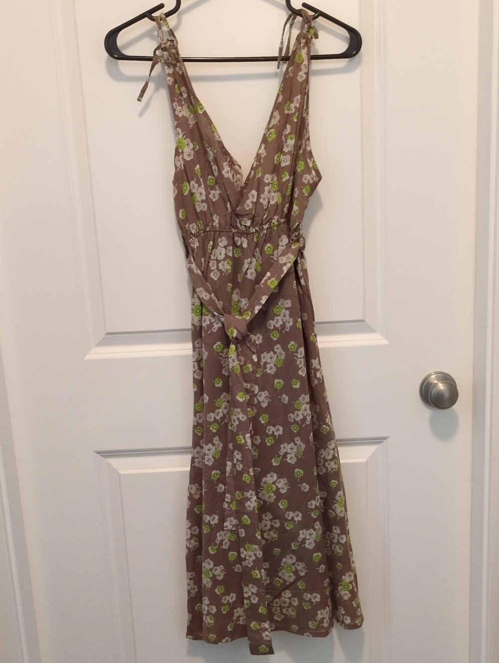 Flirty Summer Dress with tie straps - Size Small approx